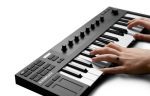 میدی کنترلر Native Instruments Komplete Kontrol M32