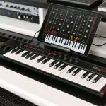 میدی کیبورد کنترلر iK Multimedia iRig Keys 2