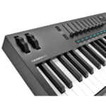 میدی کنترلر Novation Launchkey 61Mk4